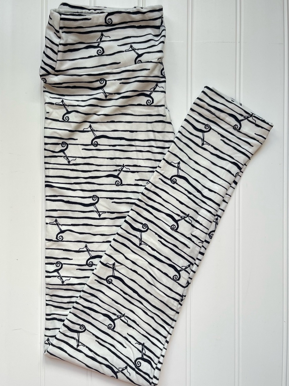 New LuLaRoe Nightmare Before Christmas Black & White Jack Print Leggings